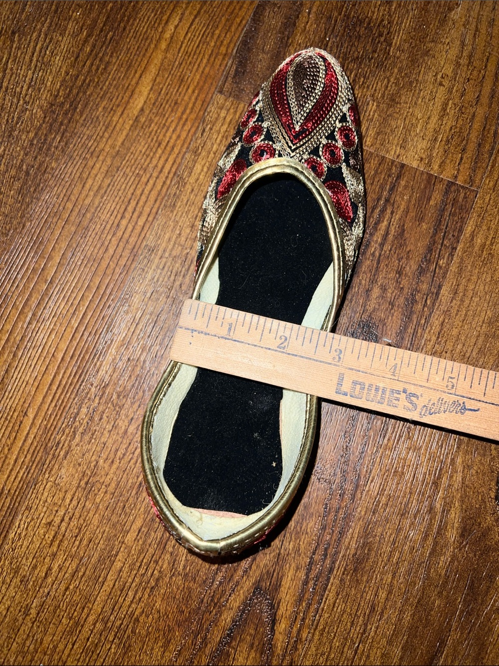 Traditional Indian Flats Punjabi Jutti Handmade Red Gold Embroidery Size 6/6.5 - Picture 10 of 10